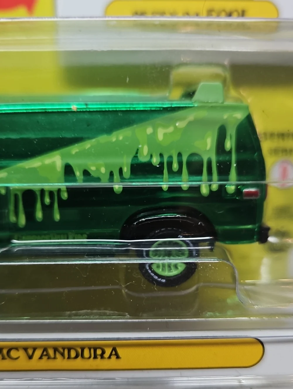 Greenlight 1983 GMC Vandura Garbage Pail Kids Green Chase